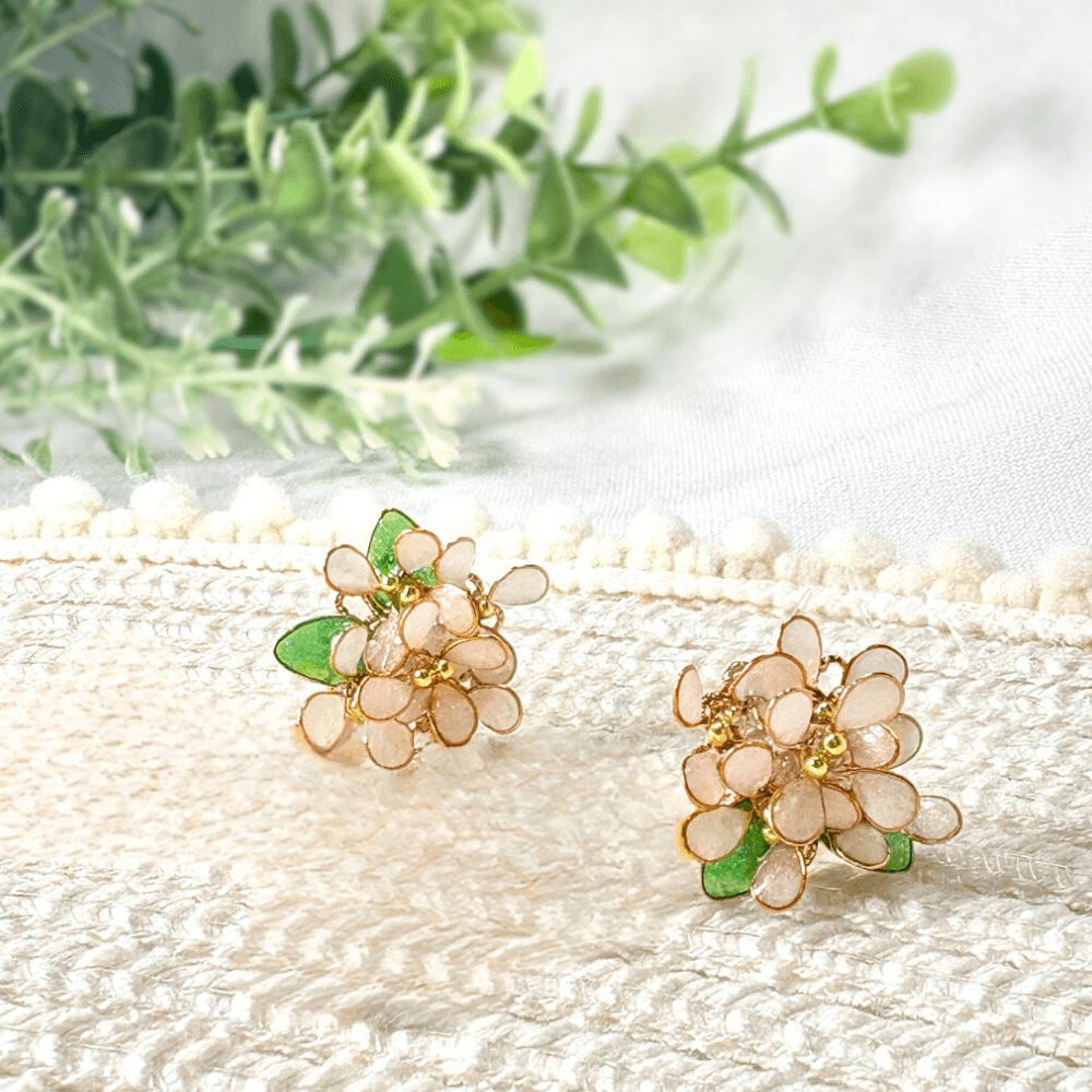 【銀木犀/ギンモクセイ】2wayピアス 秋の新作 揺れる白い花 金属アレルギー対応 サージカルステンレス 受注生産 | 11枚目